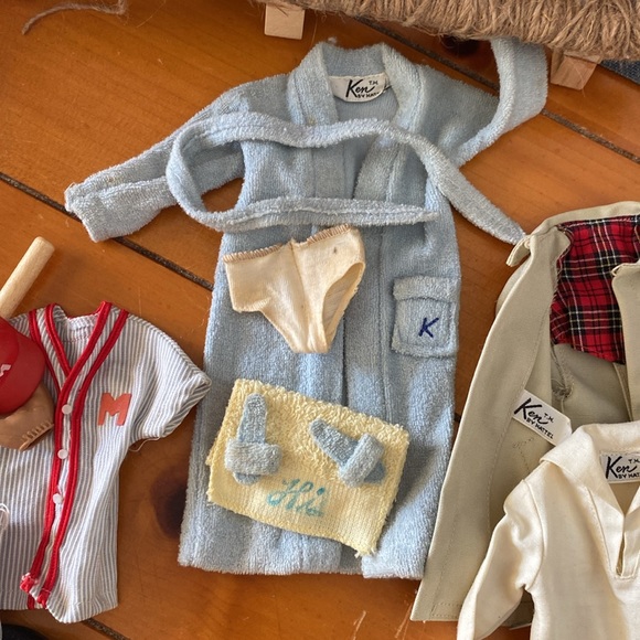 Ken doll from the 60’s outfits see pictures look who I found Barbie and Midge - Picture 8 of 15